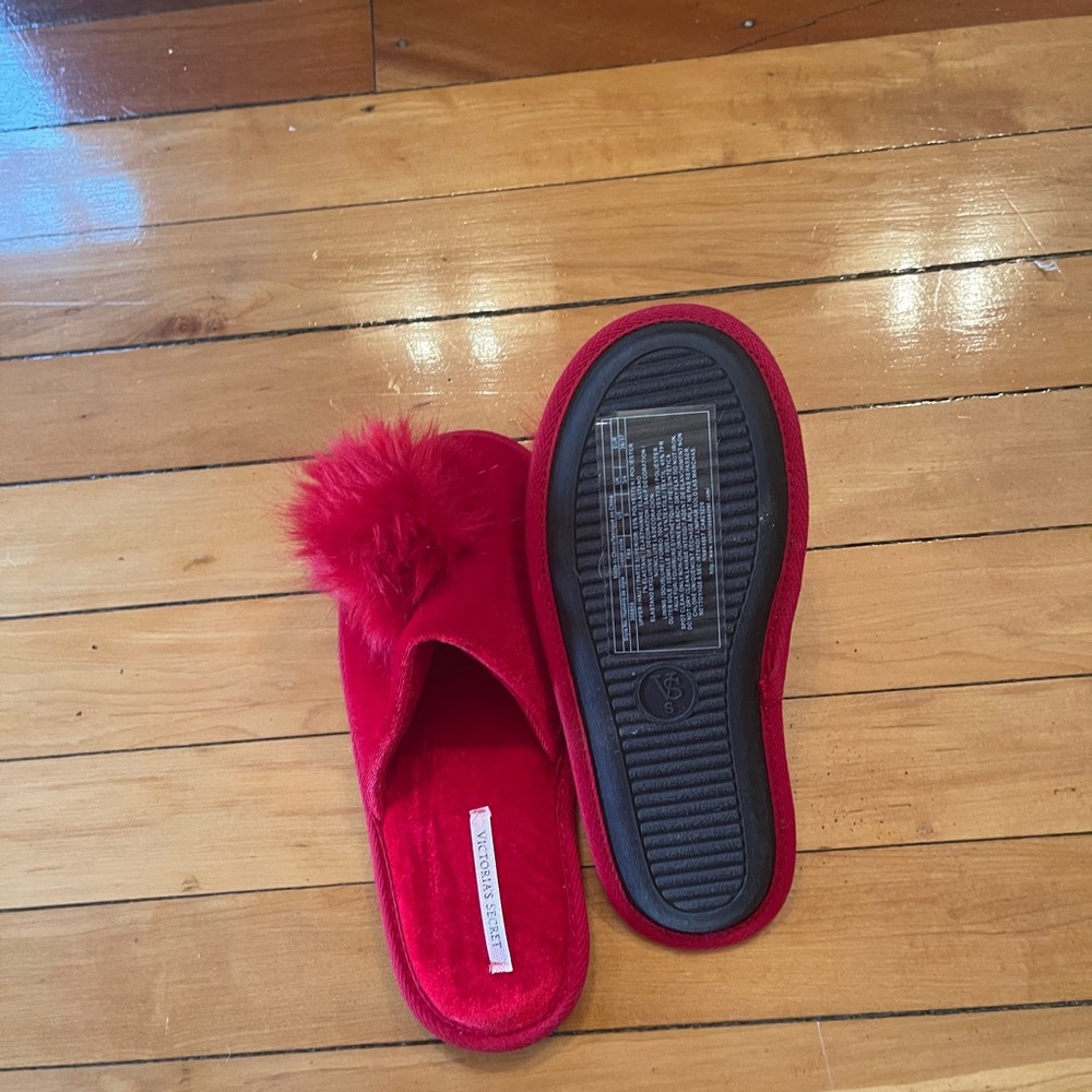 Victoria’s Secret Slippers
